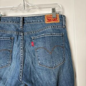 Levi's 711 skinny filiforme - Blue Denim Jeans - Classic Back Pocket Style - 29